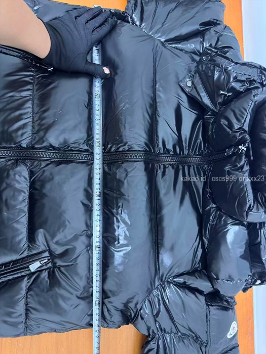 2025.12.23_[성ㅇㅇ 고객님 주문제품 검수사진] 몽클레어 마야 패딩 레플리카 미러급 SA급 S급 고퀄리티 하이엔드 최상급 후드 점퍼 2