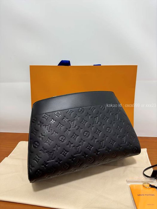 2025.12.24_[주ㅇㅇ 고객님 주문제품 검수사진] 루이비통 애비뉴 MM 미디엄 M25575 블랙 핸드백 레플리카 미러급 SA급 S급 고퀄리티 하이엔드 최상급 가방 2