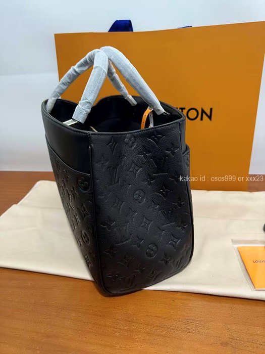 2025.12.24_[주ㅇㅇ 고객님 주문제품 검수사진] 루이비통 애비뉴 MM 미디엄 M25575 블랙 핸드백 레플리카 미러급 SA급 S급 고퀄리티 하이엔드 최상급 가방 3