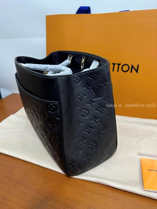 2025.12.24_[주ㅇㅇ 고객님 주문제품 검수사진] 루이비통 애비뉴 MM 미디엄 M25575 블랙 핸드백 레플리카 미러급 SA급 S급 고퀄리티 하이엔드 최상급 가방 5