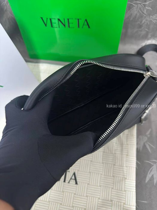 2025.12.28_[류ㅇㅇ 고객님 주문제품 검수사진] 보테가베네타 스몰 인트레치아토 카메라백 레플리카 미러급 SA급 S급 고퀄리티 하이엔드 최상급 크로스백 가방 8