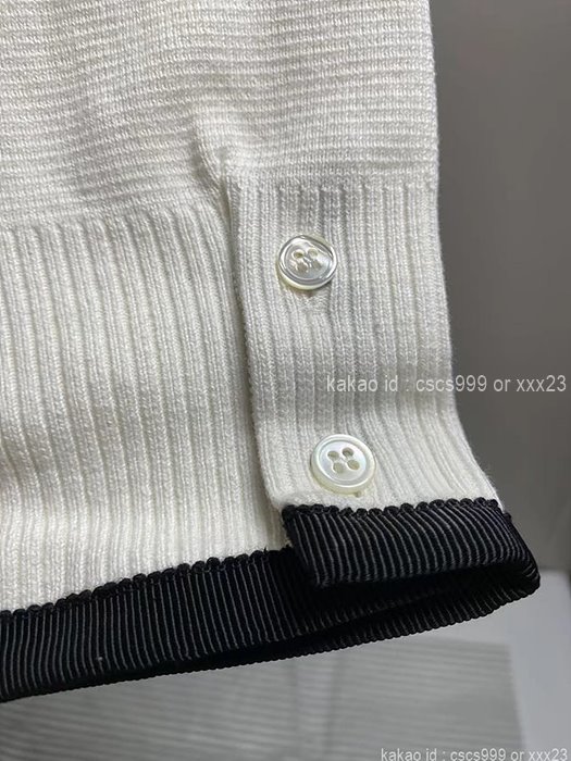 2024.09.02_[이ㅇㅇ 고객님 주문제품 검수사진] 톰브라운 긴팔 라운드 니트 레플리카 3