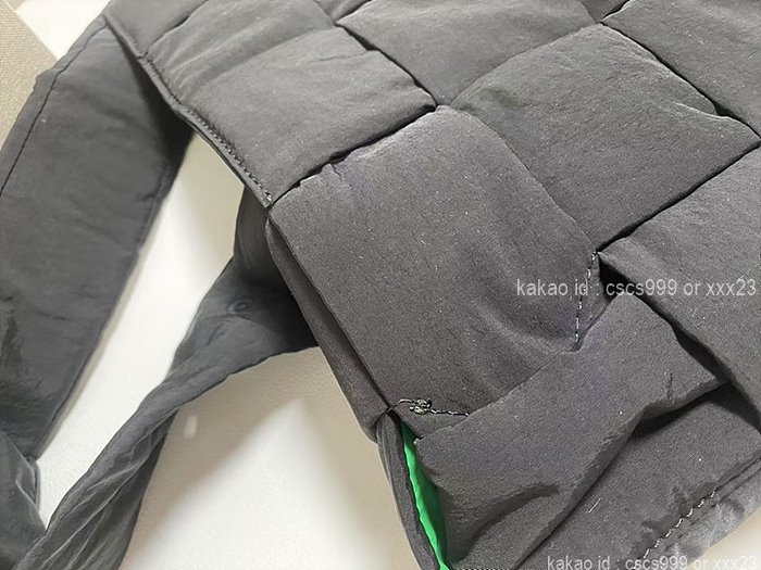 2024.09.11_[정ㅇㅇ 고객님 주문제품 검수사진] 보테가베네타 패디드 크로스백 레플리카 6