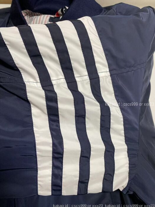 2024.09.16_[지ㅇㅇ 고객님 주문제품 검수사진] 톰브라운 패딩 점퍼 레플리카 3