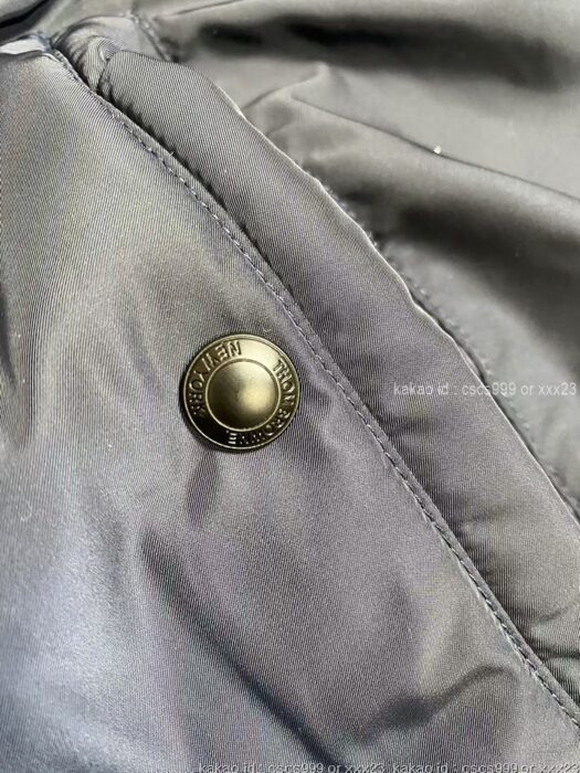 2024.09.16_[지ㅇㅇ 고객님 주문제품 검수사진] 톰브라운 패딩 점퍼 레플리카 4