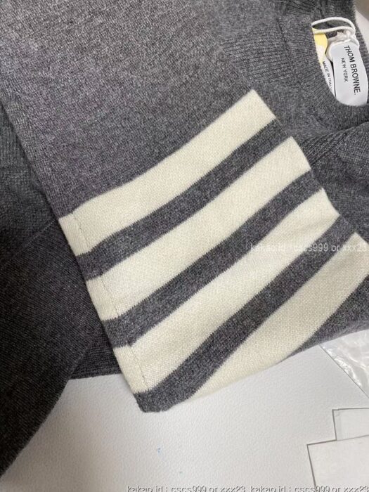 2024.09.18_[김ㅇㅇ 고객님 주문제품 검수사진] 톰브라운 긴팔 라운드 니트 레플리카 6