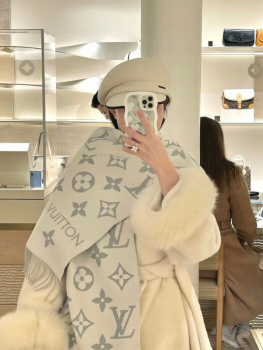 루이비통 레플리카 LV 에센셜 스카프 M77727 레플리카 미러급 SA급 S급 고퀄리티 최상급 하이엔드  5