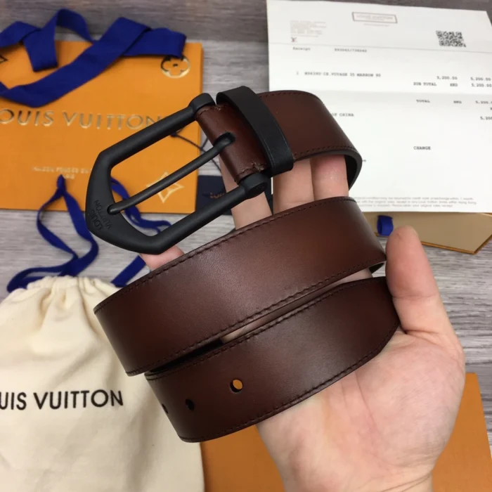 루이비통 남성용 단색 벨트 2컬러 레플리카 미러급 SA급 S급 고퀄리티  [남성] 최상급 하이엔드 - best 16