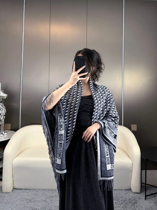 디올 오블리크 스퀘어 담요 스카프 레플리카 미러급 SA급 S급 고퀄리티 최상급 하이엔드 머플러 목도리 [남성여성공용] - best