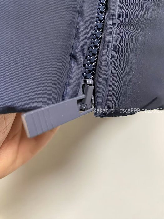 2024.06.27_[이ㅇ현 고객님 주문제품 검수사진] 톰브라운 패딩 레플리카 의류 3