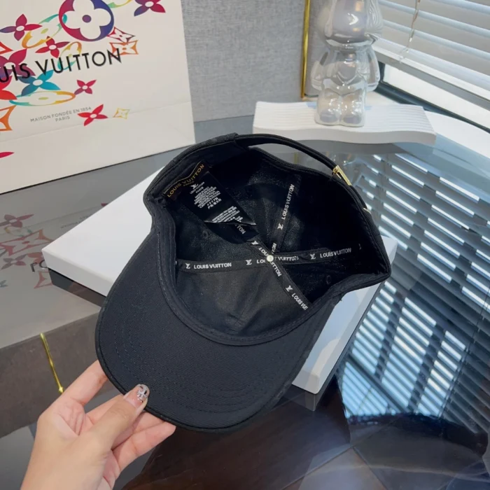 루이비통 배찌 볼캡 (2COLOR) 레플리카 미러급 SA급 S급 고퀄리티 모자 [남성여성공용] 최상급 하이엔드 - thebest 3