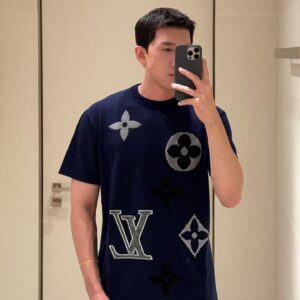 루이비통 LV 로고 자카드 니트 반팔티 네이비 레플리카 미러급 SA급 S급 고퀄리티 하이엔드 최상급 의류 [남성여성공용]