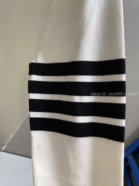 2025.04.16_[이ㅇㅇ 고객님 주문제품 검수사진] 톰브라운 긴팔 라운드 니트티셔츠 레플리카 미러급 SA급 S급 고퀄리티 3