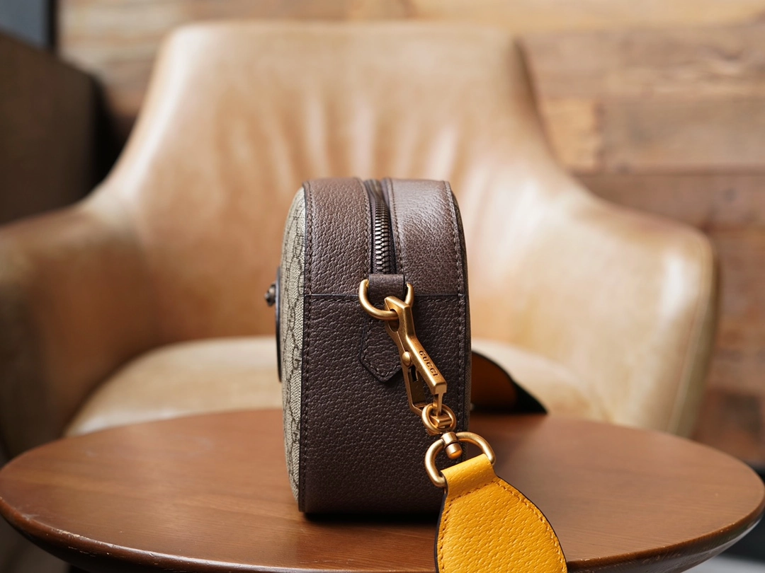 구찌 네오 빈티지 GG 수프림 메신저백 레플리카 미러급 SA급 S급 고퀄리티 가방 크로스백 [남성여성공용] - best 19