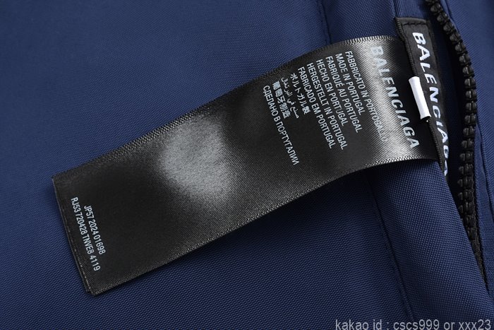 발렌시아가 양면 패딩 점퍼 레플리카 미러급 SA급 S급 고퀄리티 의류 [남성여성공용] 26