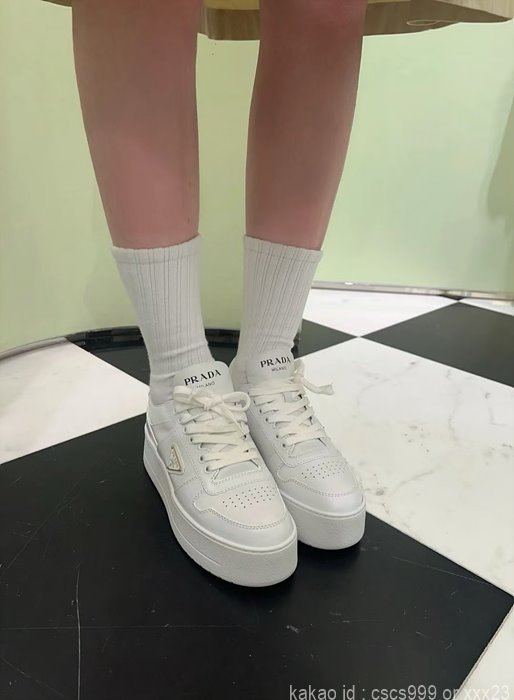 프라다 신발 ( 2 color ) 레플리카 미러급 SA급 S급 고퀄리티 스니커즈 [여성] - best 4