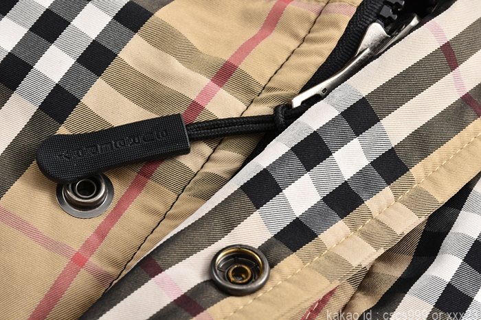 버버리 양면 패딩 점퍼 레플리카 미러급 SA급 S급 고퀄리티 의류 [남성여성공용] - best 10