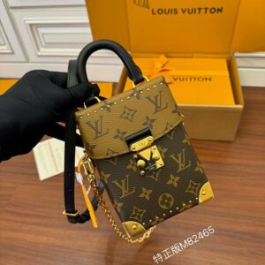 루이비통 숄더 겸 크로스백 카메라 박스 레플리카 미러급 SA급 S급 고퀄리티 가방 M82465 핸드백 숄더백 [여성] 최상급 하이엔드 - best