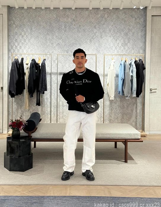 디올 니트 (2 color) 레플리카 미러급 SA급 S급 고퀄리티 의류 긴팔 라운드 [남성여성공용] - best 9