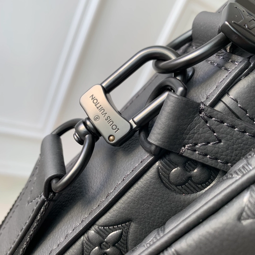 루이비통 트리오 메신저 백 블랙 M46602 레플리카 미러급 SA급 S급 고퀄리티 크로스백 가방 best  [남성여성공용] 9