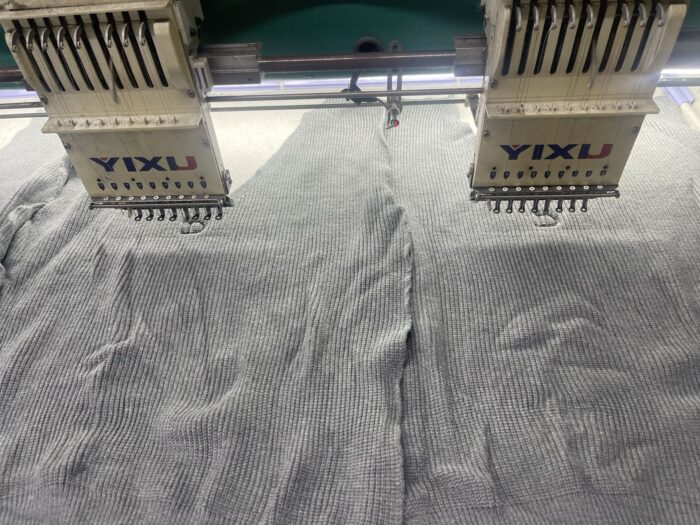 디올 모노그램 자수 양털 V넥 순색 니트 그레이 긴팔 레플리카 미러급 SA급 S급 고퀄리티 하이엔드 최상급 의류 [남성] - best 4