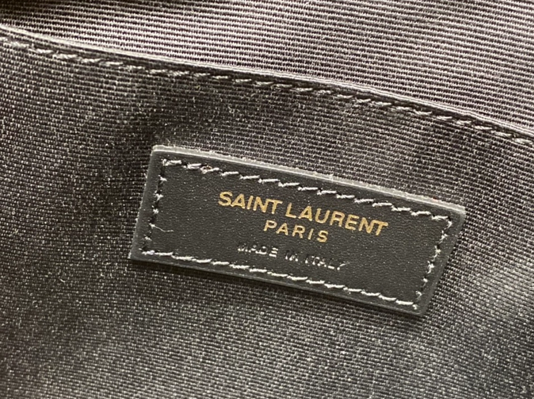 생로랑 모노그램 클러치 스몰 레플리카 미러급 SA급 S급 고퀄리티  [여성] 12