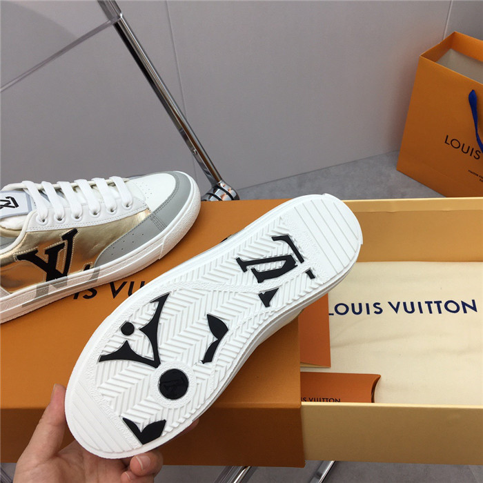 루이비통 레플리카 찰리 트레이너 스니커즈 L30002 18