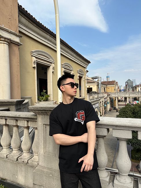 지방시 반팔 라운드티셔츠 레플리카 미러급 SA급 S급 고퀄리티 하이엔드 최상급 의류 [남성여성공용] - best 2