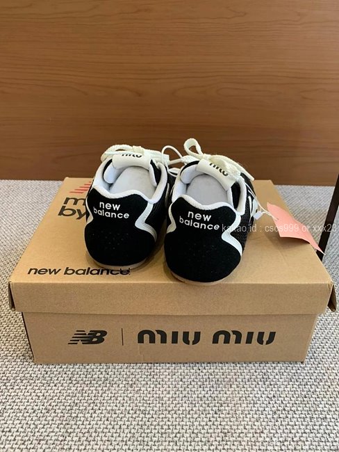 미우미우 X 뉴발란스 530 스니커즈 (6 color) 레플리카 미러급 SA급 S급 고퀄리티 최상급 하이엔드 콜라보 신발 [남성여성공용] 54