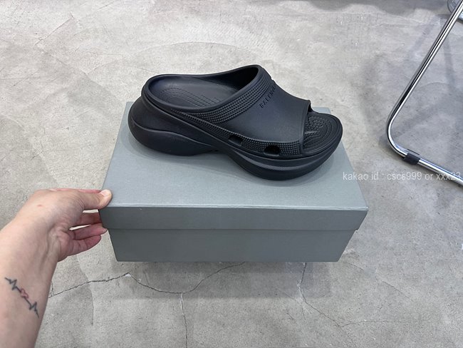 발렌시아가 크록스 샌들 슬리퍼 레플리카 미러급 SA급 S급 고퀄리티 최상급 하이엔드 신발 [남성여성공용] 12