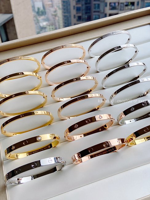 까르띠에 러브팔찌 (3 color) 레플리카 미러급 SA급 S급 고퀄리티 최상급 하이엔드 악세사리 [남성여성공용] - best 4