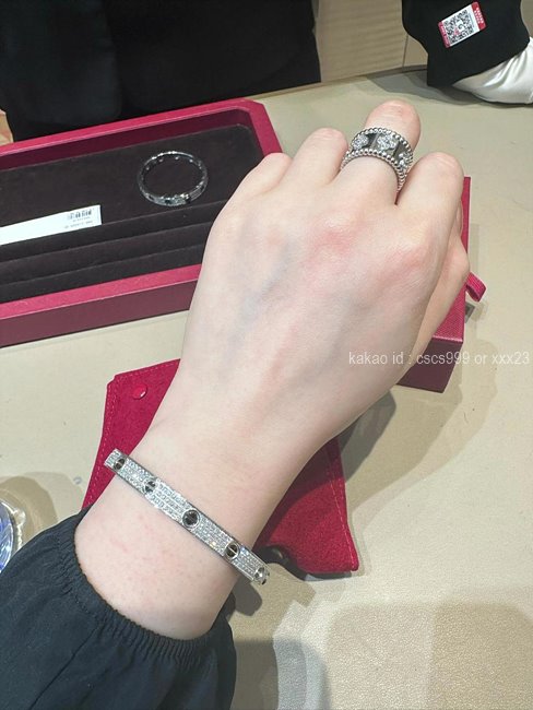 까르띠에 러브팔찌 (3 color) 레플리카 미러급 SA급 S급 고퀄리티 최상급 하이엔드 악세사리 [남성여성공용] - best 21