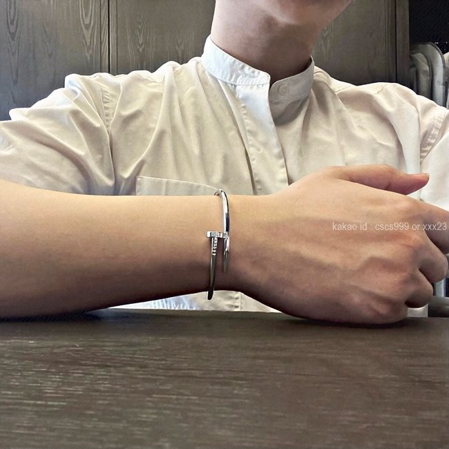 까르띠에 저스트앵끌루 못팔찌 (4 color) 레플리카 미러급 SA급 S급 고퀄리티 최상급 하이엔드 브레이슬릿 [남성여성공용] 17