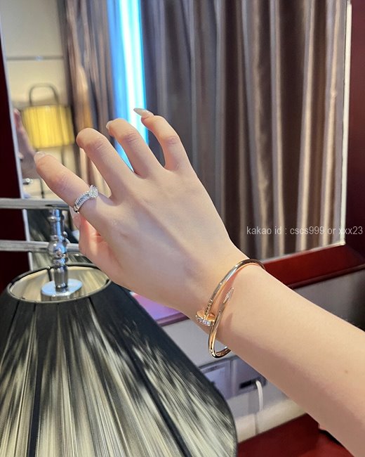 까르띠에 저스트앵끌루 못팔찌 (4 color) 레플리카 미러급 SA급 S급 고퀄리티 최상급 하이엔드 브레이슬릿 [남성여성공용] 42