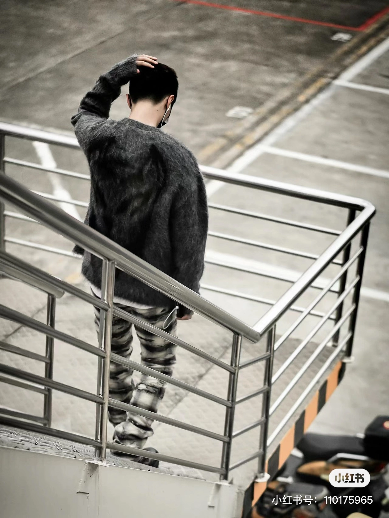 vg-지방시-레플리카-체크무늬-디스트럭션-팬츠-명품 레플리카 미러 SA급 (VG) 지방시 레플리카 체크무늬 디스트럭션 팬츠 4