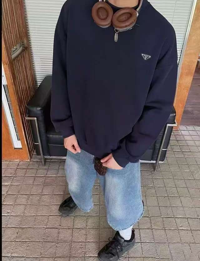 프라다 에어 코튼 맨투맨 네이비 레플리카 미러급 SA급 S급 고퀄리티 하이엔드 최상급 의류 [남성여성공용]