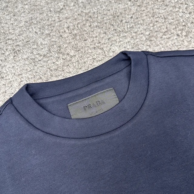 프라다 에어 코튼 맨투맨 네이비 레플리카 미러급 SA급 S급 고퀄리티 하이엔드 최상급 의류 [남성여성공용] 13