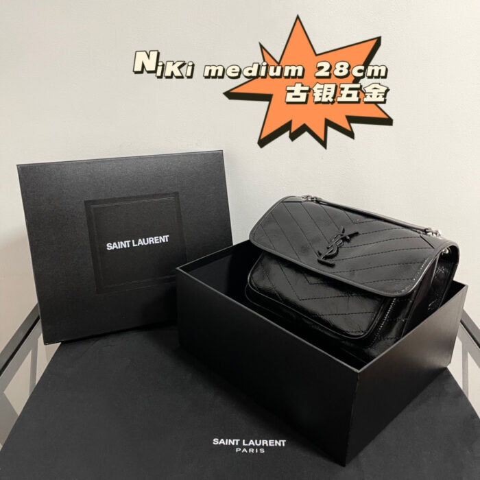 입생로랑 레플리카 니키 미디엄 빈티지 숄더백 6331580EN041000 38