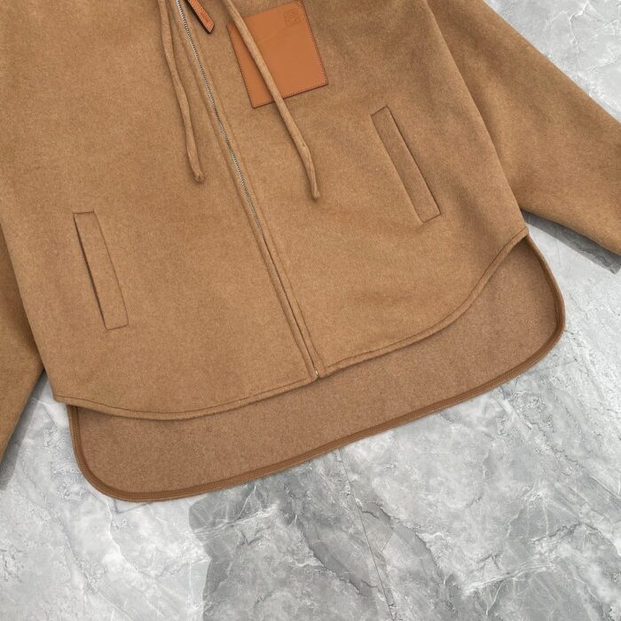 로에베 레플리카 미니 아나그램 래더패치 울 자켓 8