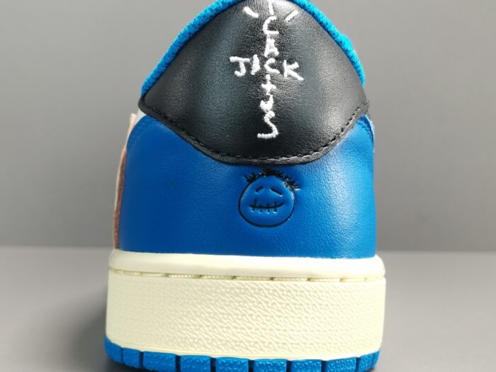 나이키-레플리카-에어-조던1-x-트래비스-스캇-x-명품 레플리카 미러 SA급 나이키 레플리카 에어 조던1 X 트래비스 스캇 X 프라그먼트 로우 밀리터리 블루 DM7866-140 13