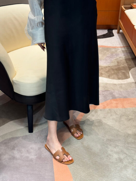 에르메스 오란 여성 샌들 카프스킨 [4컬러] 레플리카 미러급 SA급 S급 고퀄리티 신발 슬리퍼 - best 11