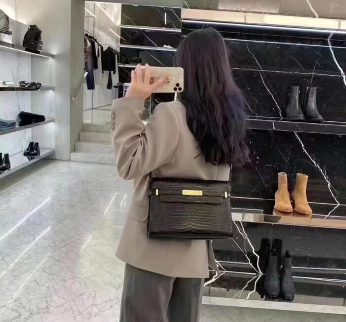 입생로랑 레플리카 맨해튼 샤이니 라지 숄더백 579271DND0J1000 14