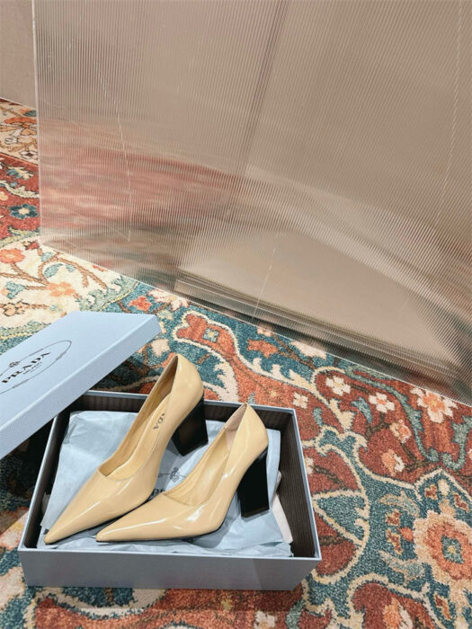 프라다 레플리카 브러시드 펌프스 힐 (굽높이7.5CM) P64916 25