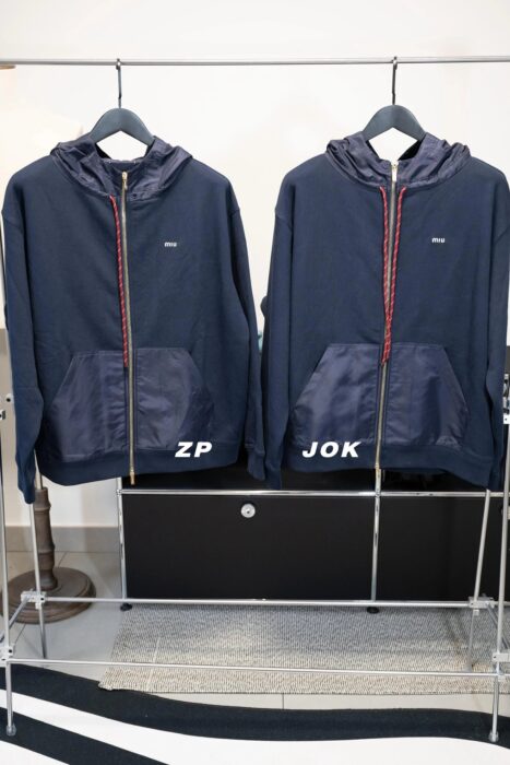 미우미우 코튼 플리스 지퍼 후드집업 블루 레플리카 미러급 SA급 S급 고퀄리티 하이엔드 최상급 의류 [남성여성공용]