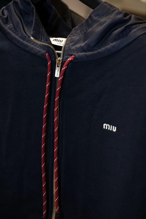 미우미우 코튼 플리스 지퍼 후드집업 블루 레플리카 미러급 SA급 S급 고퀄리티 하이엔드 최상급 의류 [남성여성공용] 9