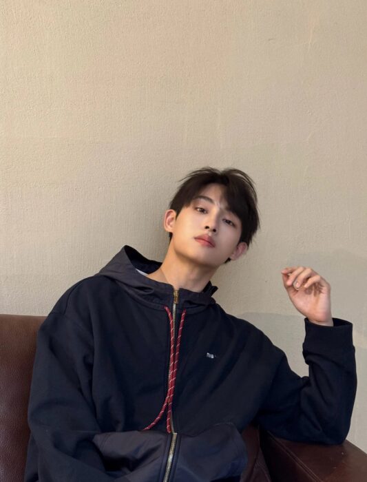 미우미우 코튼 플리스 지퍼 후드집업 블루 레플리카 미러급 SA급 S급 고퀄리티 하이엔드 최상급 의류 [남성여성공용] 14