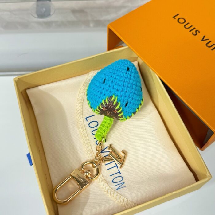 루이비통 베리리셔스 크로쉐 백 참 M02583 블루 레플리카 미러급 SA급 S급 고퀄리티 최상급 하이엔드 악세사리 [남성여성공용] 2