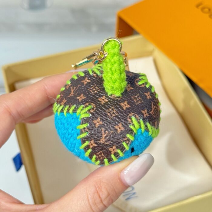 루이비통 베리리셔스 크로쉐 백 참 M02583 블루 레플리카 미러급 SA급 S급 고퀄리티 최상급 하이엔드 악세사리 [남성여성공용] 7