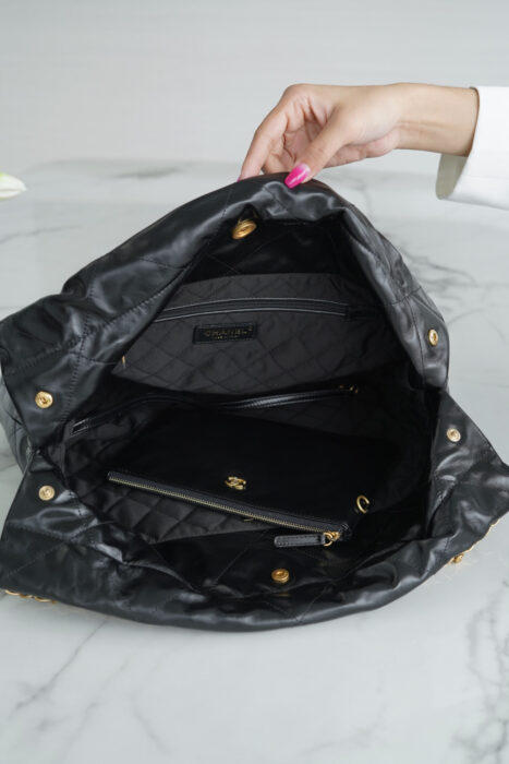 샤넬 22백 금장 미듐 [블랙] 레플리카 미러급 SA급 S급 고퀄리티 숄더백 크로스백 가방 best  [여성] 18