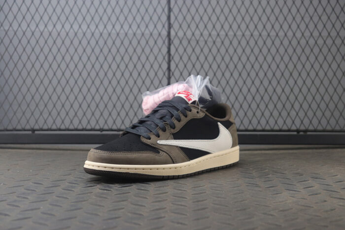 나이키 레플리카 트래비스 스캇 에어 조던 1 로우 모카 CQ4277-001 9